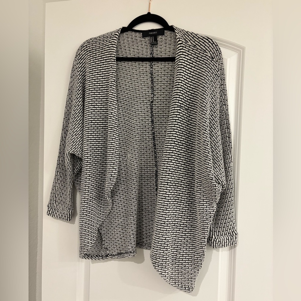 Forever 21 Monochrome Open-Front Sweater